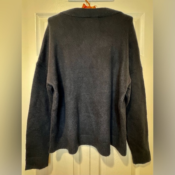 Treasure & Bond Oversize V-Neck Sweater. Size Small. NWT - Picture 2 of 11